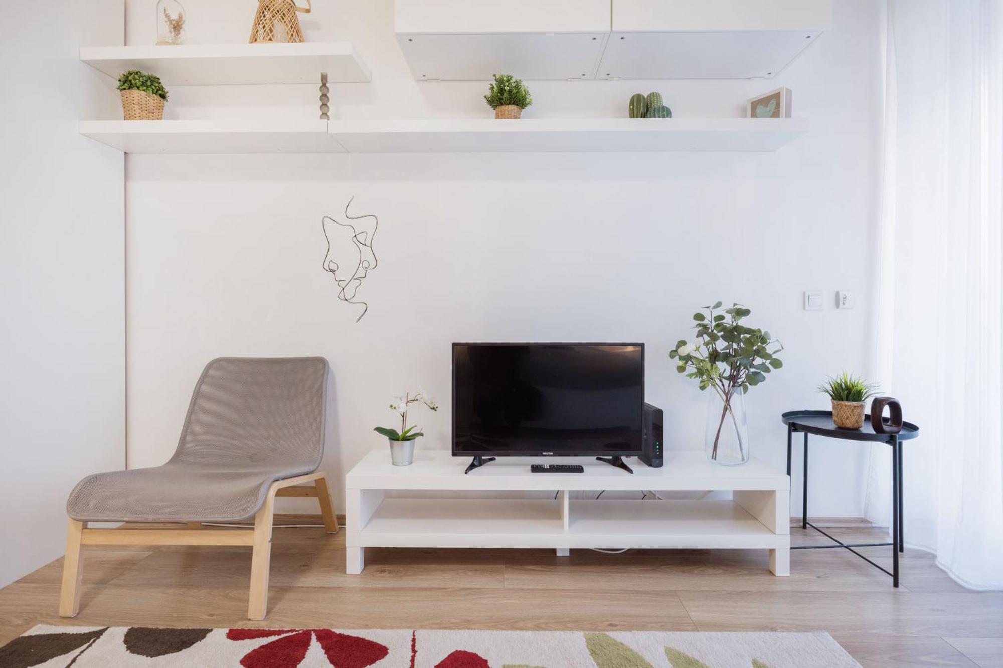 דירות בודפשט The Chic Crib With Balcony מראה חיצוני תמונה